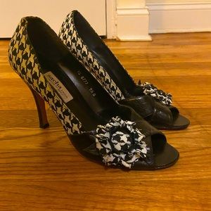 Open Toe Black & White Houndstooth Stilettos